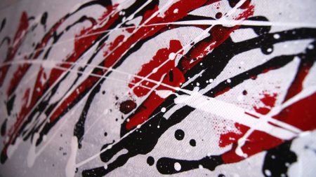 peinture abstraite blanche, rouge et gris