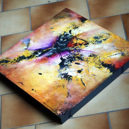 tableau jaune et rouge sur bois en vente