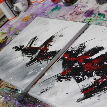 tableau rouge et noir abstrait