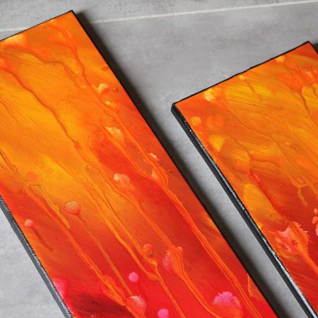 tableau rouge et marron en hauteur