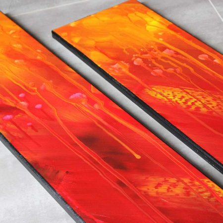 tableau rouge et marron en hauteur